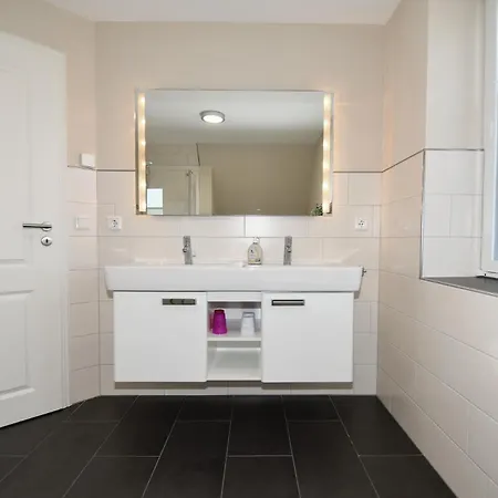 Doppelhaushaelfte Dorfkoje Tatil Evi Böhl