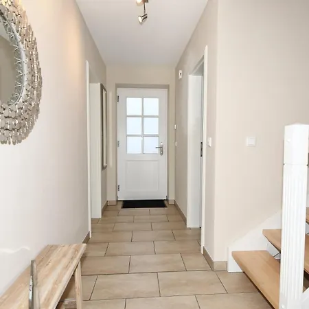 Doppelhaushaelfte Dorfkoje