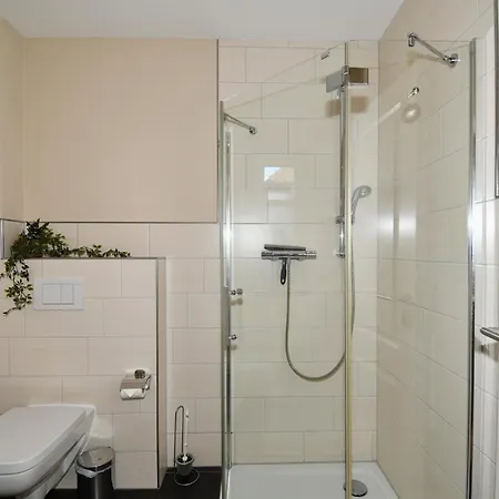 Doppelhaushaelfte Dorfkoje Tatil Evi