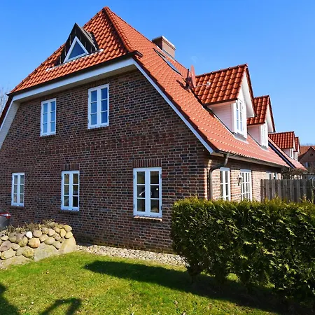 Doppelhaushaelfte Dorfkoje Holiday home
