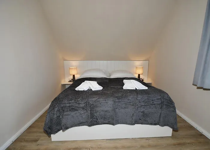 Doppelhaushälfte Dorfkoje Semesterbostad *